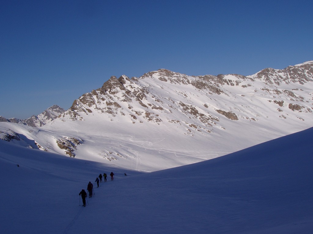 formations et sorties en ski de randonnée, ski hors-piste, alpinisme, escalade, cascde de glace, canyoning