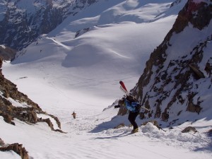 ski de randonnée vers le mont viso avec les guides de Grenoble-Ecrins